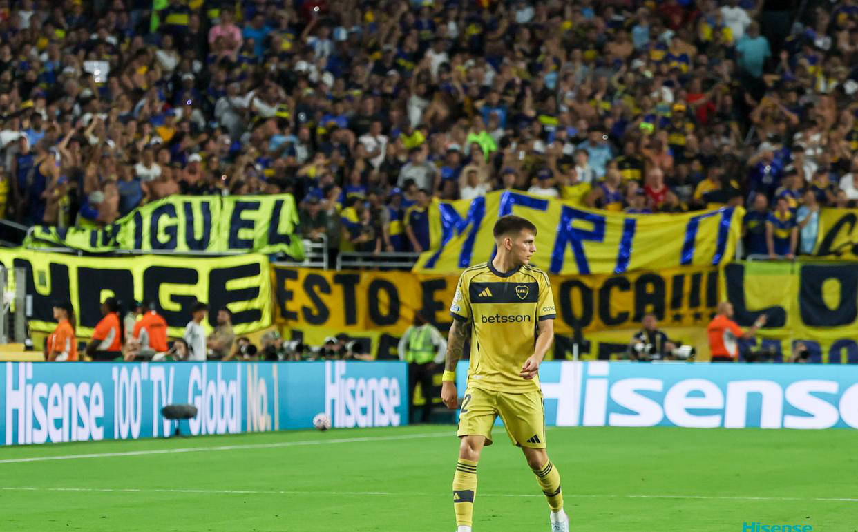 包含赛地聚焦：德甲转会期热度飙升，葡萄牙体育止住颓势，信心回归，训练强度明显提升的词条