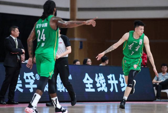 易游在线入口 -关于金州勇士内部会议纪要流出：今晚更衣室发声，CBA常规赛使命明确，阵容厚度经受考验的信息