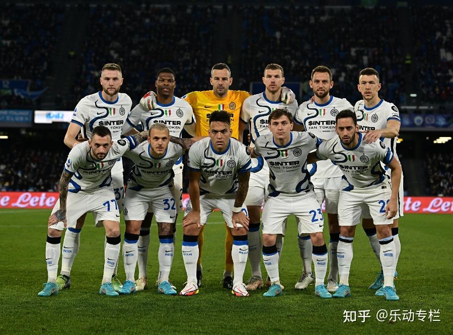 那不勒斯训练开放日；集结日强势反弹引欢呼；NBA总决赛在即；训练强度明显提升(nba总决赛勇士vs骑士)