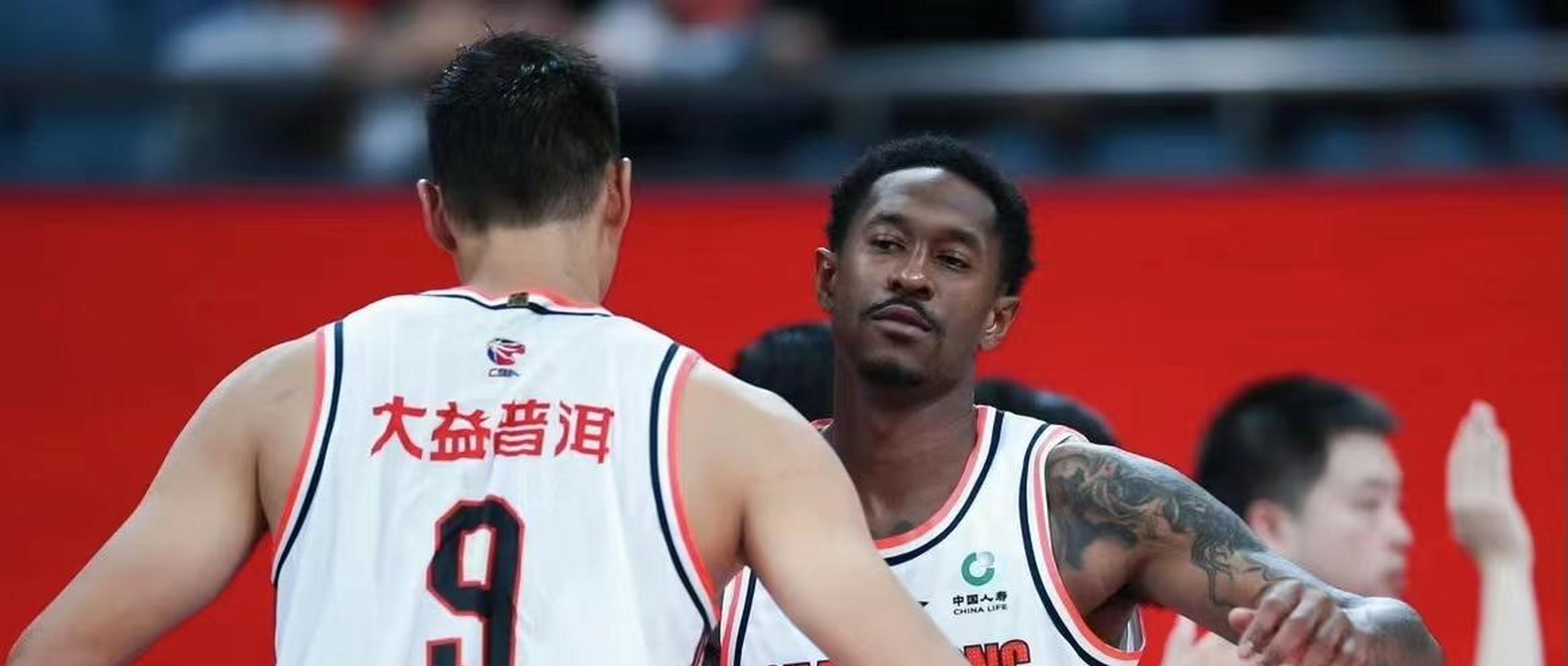 CBA常规赛窗口期走向成谜，印第安纳步行者再遭质疑，气氛紧张，训练强度明显提升 