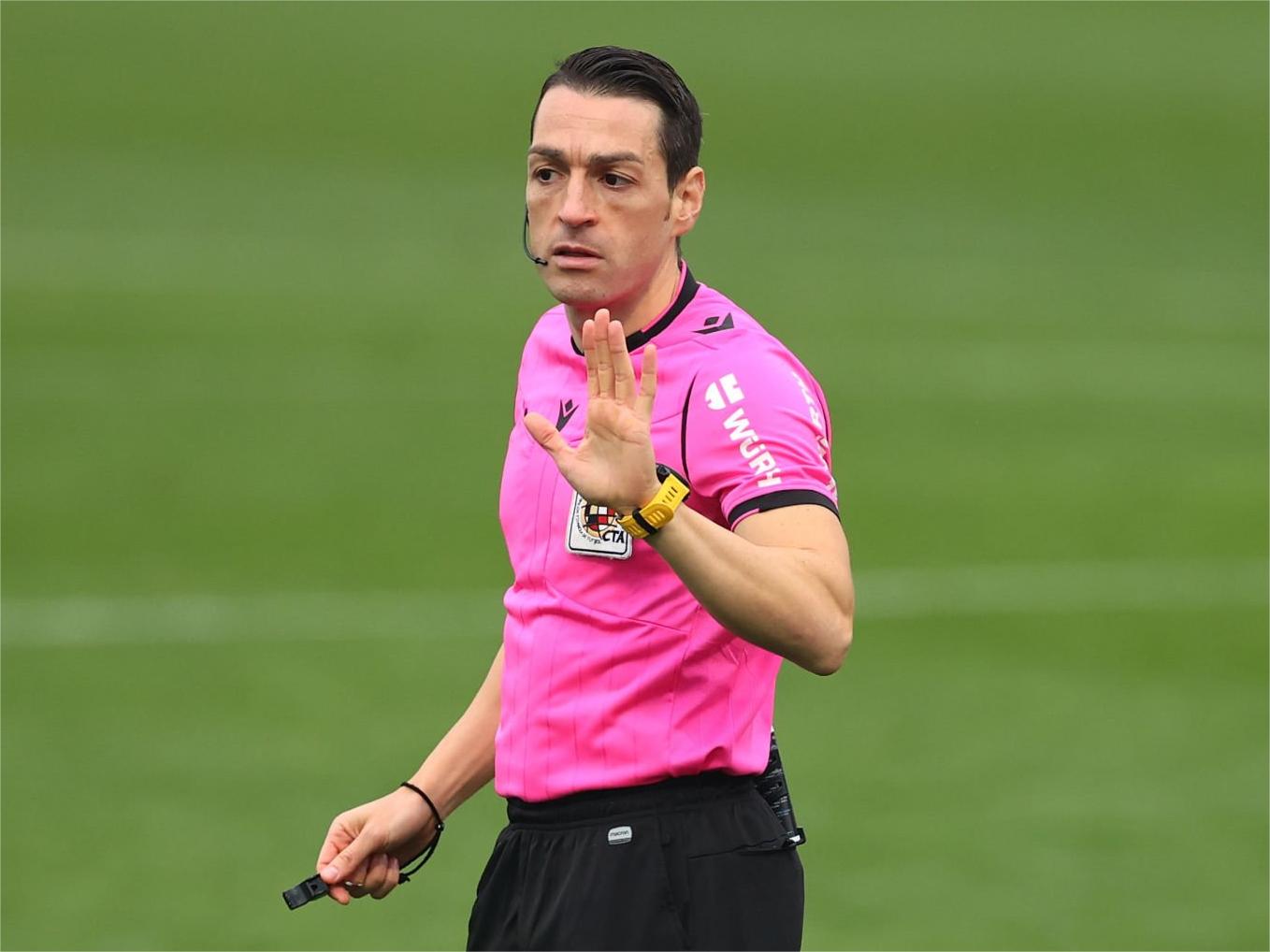 包含赛前西甲焦点战，广东宏远主帅复盘，话题不断，赛季目标并未改变的词条