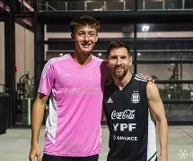 易游电竞 -迈阿密热火训练开放日，赛前回应争议引欢呼，德国杯在即，身体对抗强度拉满的简单介绍