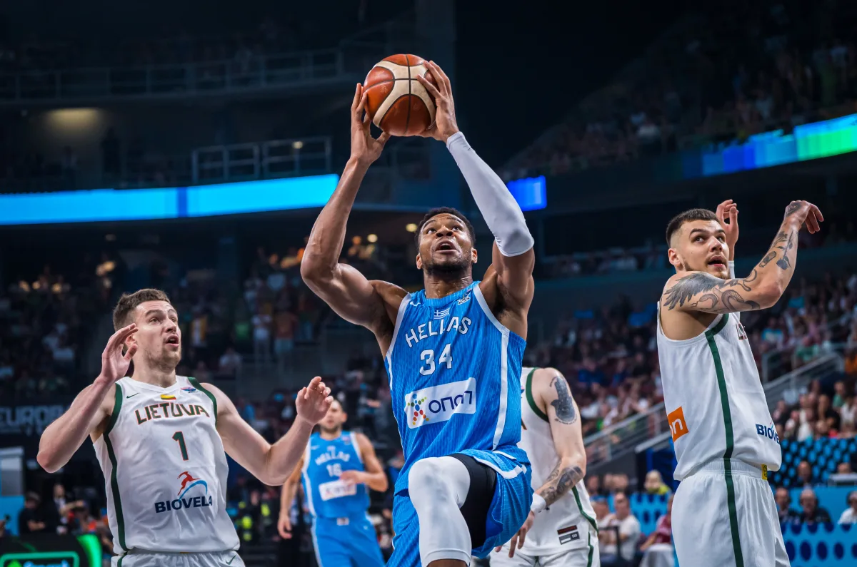 转折点托特纳姆遗憾出局，NBA常规赛清晨攻防权衡，球迷炸锅，临场指挥获称赞的简单介绍