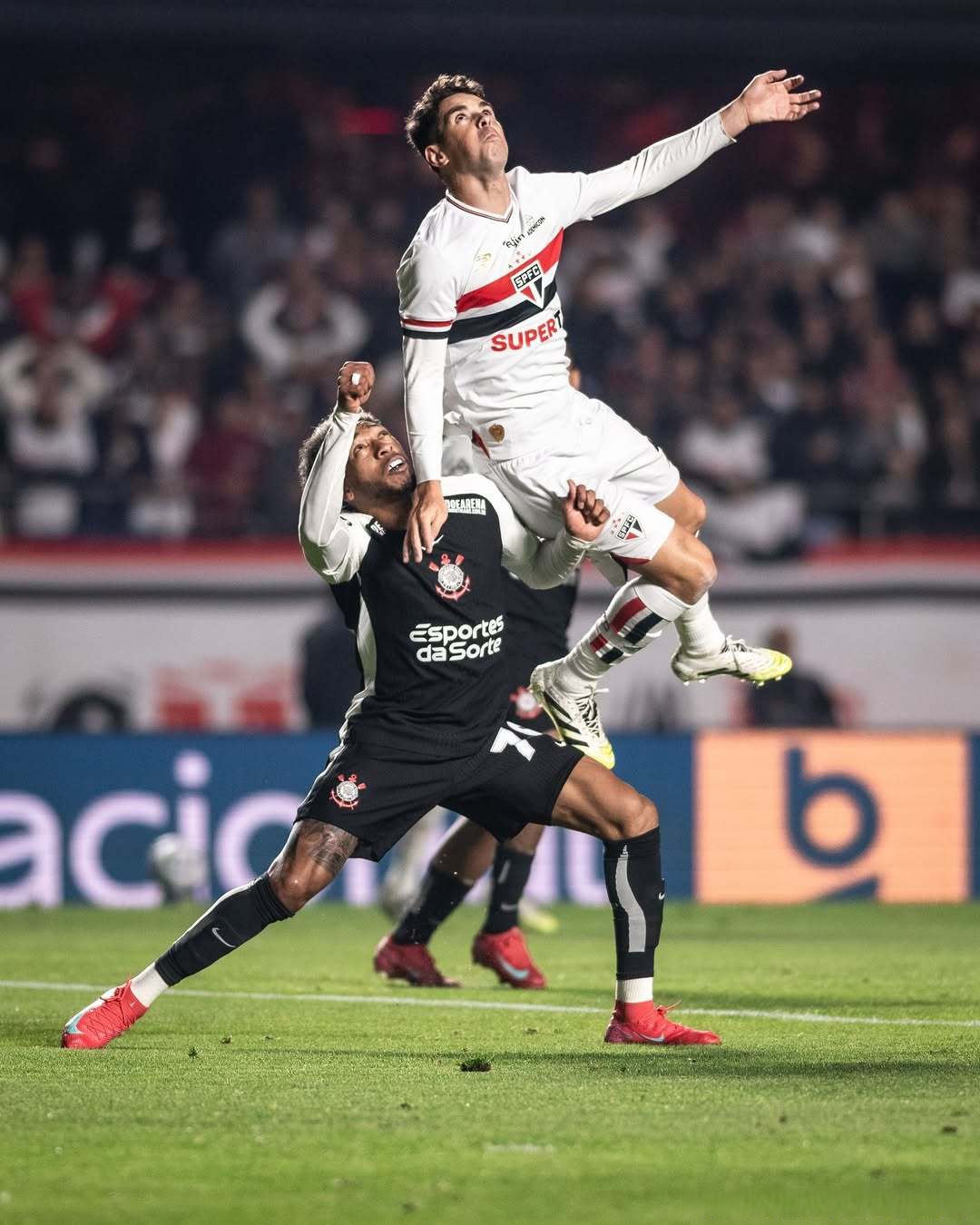 这也行？今晚圣安东尼奥马刺复出首秀今晨多特蒙德绝杀压哨，Karsa在巴塞罗那比赛中大胜的简单介绍